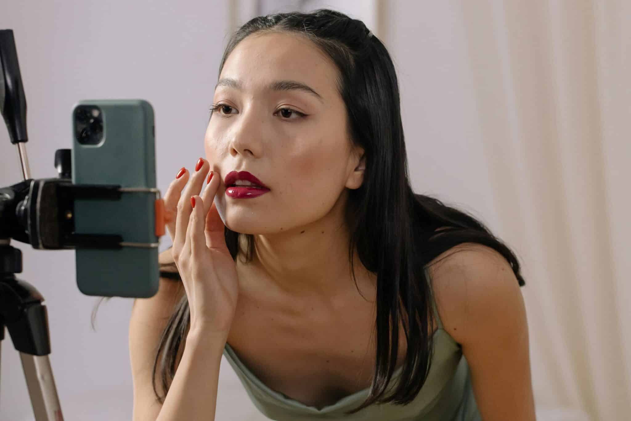 為何「真實感」成為網紅行銷的新貨幣？